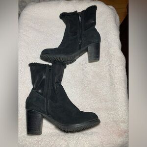 BareTraps boots size 5.5M